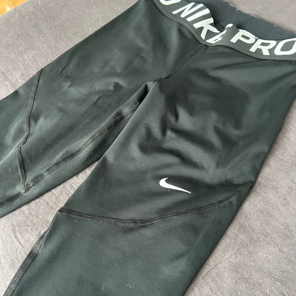 Nike Pro Dry Fit Leggings size small - Picture 5 of 5